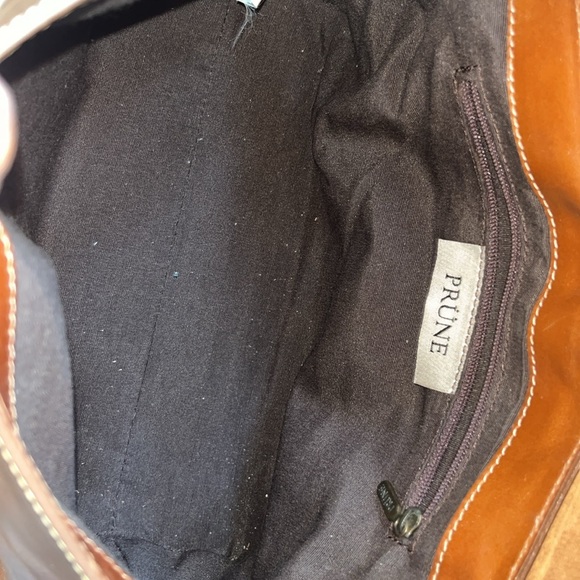 Prune Leather Shoulder Bag. Preloved - Picture 5 of 11
